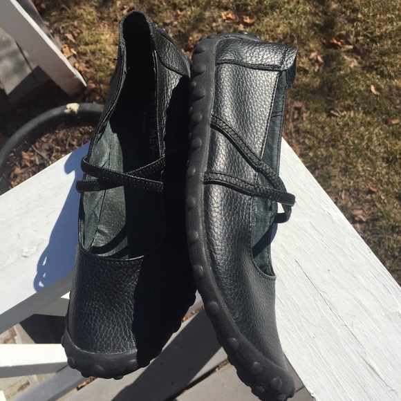 Berne-Mev Shoes. size 39 - Picture 5 of 6